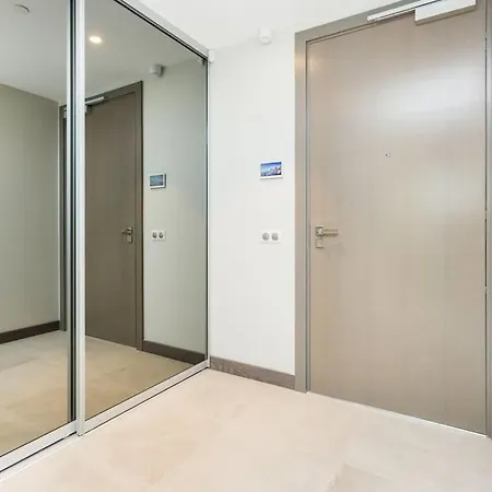 Meerhof Luxury Apartment-free Garage Parking Appartement *