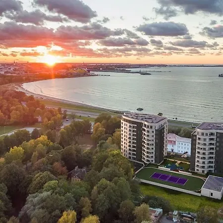 Meerhof Luxury Apartment-free Garage Parking Appartement